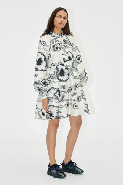 Jasmine Moving Flowers - Meðvitund Studio